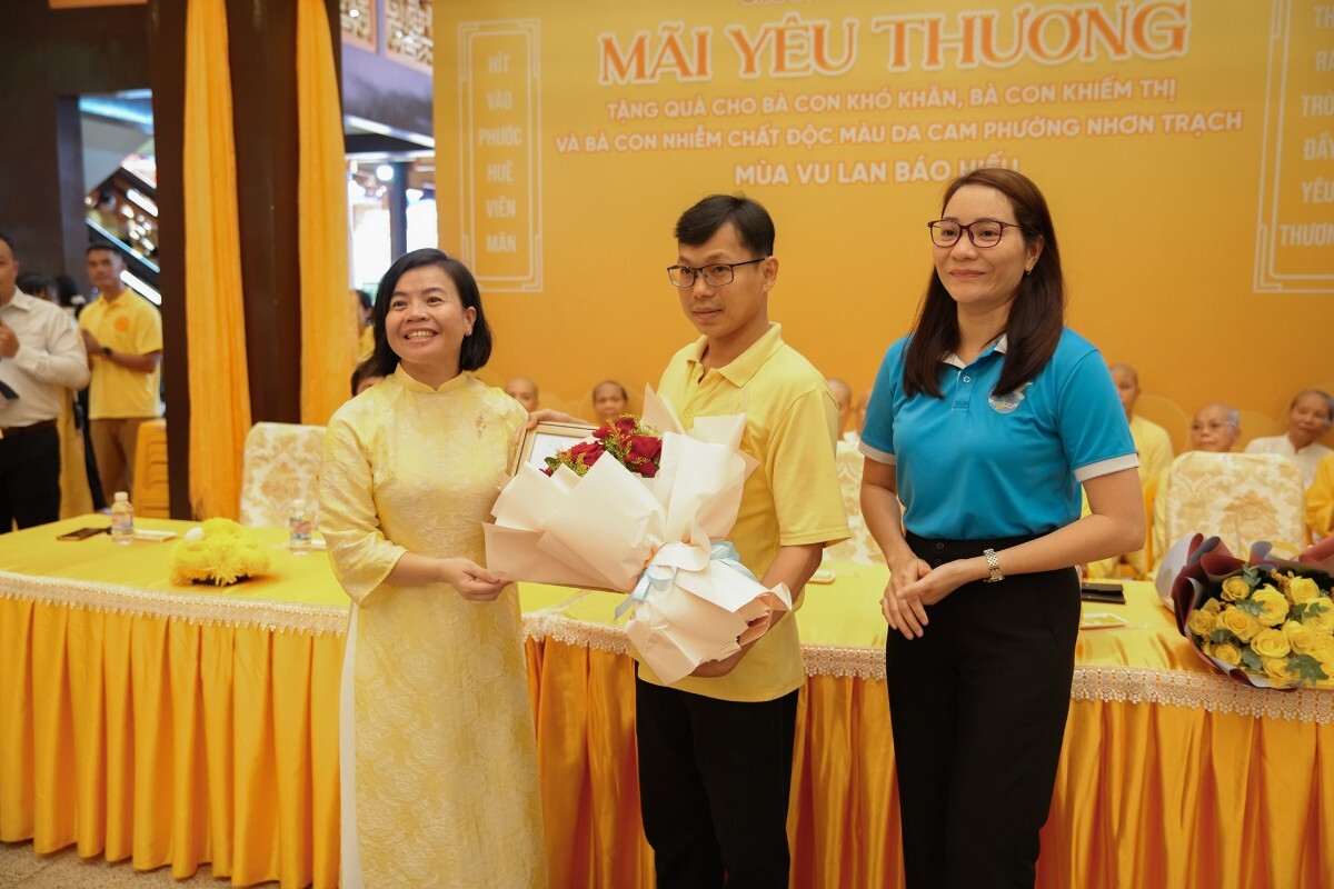 Chinh Quyen Dia Phuong Tri An Chua Long Huong 1